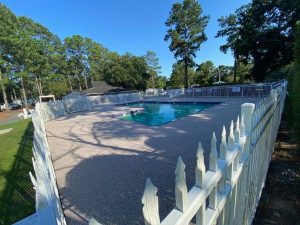rubber-surfacing-commercial-pool